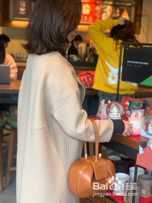 杏色大衣如何搭配