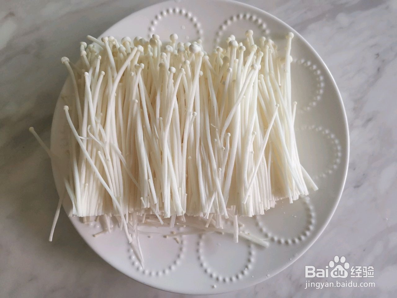 蒜香金针菇蒸鸡翅