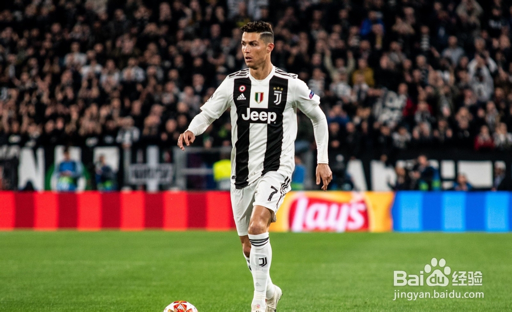 梅西任意球技巧