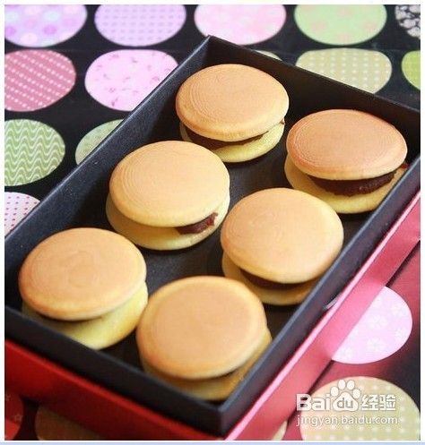 草莓铜锣塔＋多啦A梦铜锣烧