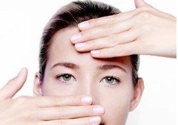 卸妆乳怎么用让脸部变干净