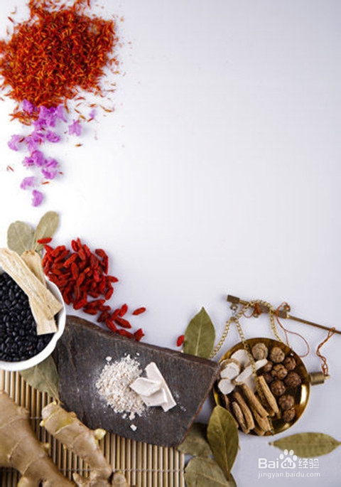 【美胸说】黄芪丰胸食谱 中药升杯最靠谱