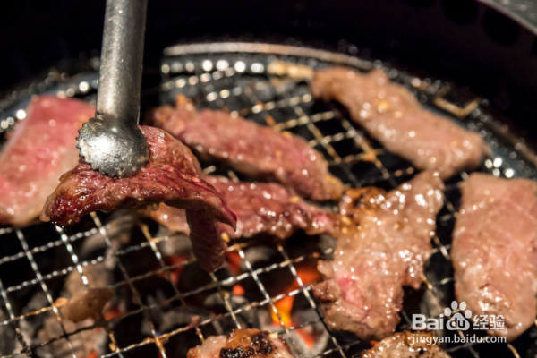 烧烤用什么样的碳和食材比较好?