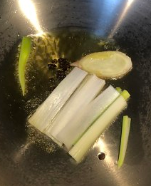 羊排胡萝卜汤的做法