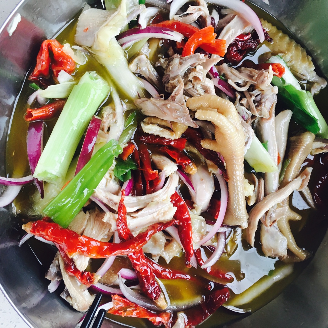 正宗新疆椒麻鸡的做法，妈妈们学会了吗？