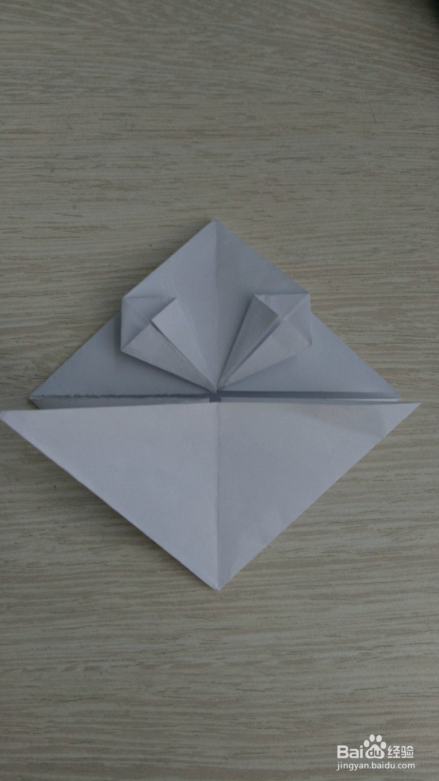 如何用纸折简易爱心