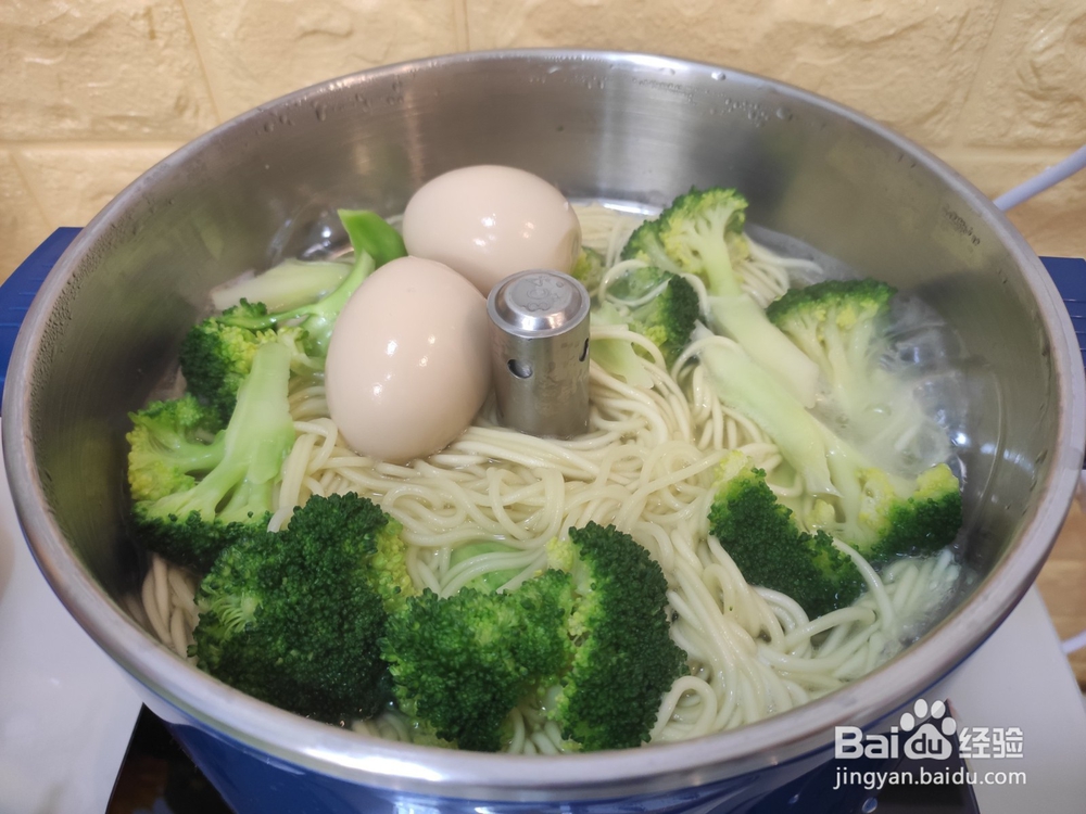 酸菜肉丝面-这酸爽不敢相信