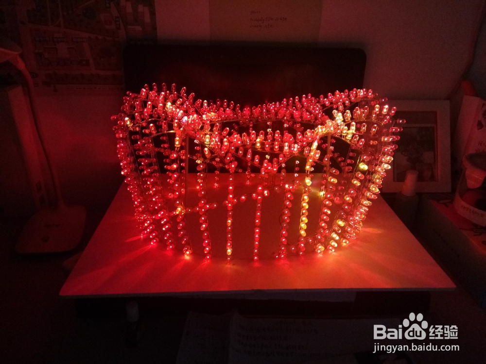 基于51单片机的LED灯鸟巢模型