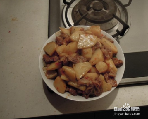 羊肉烧土豆的做法