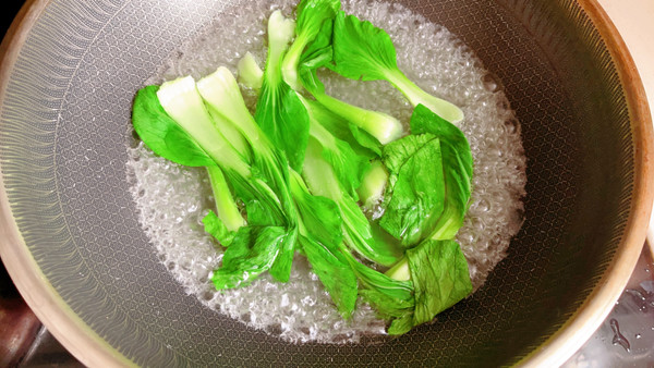 剩米饭也可以做腊味蒸饭