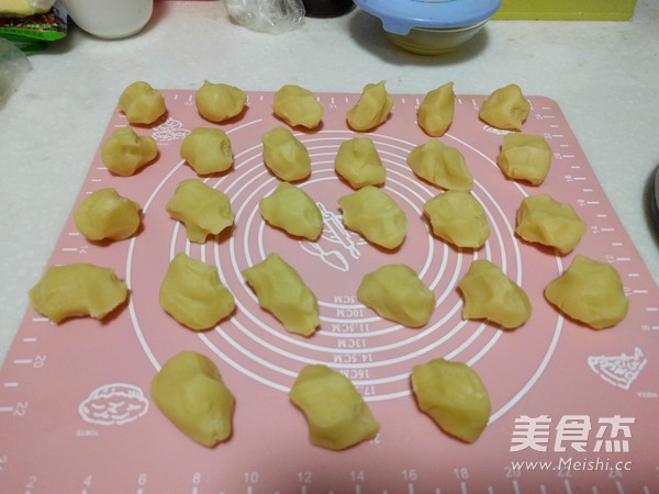 【草莓酱饼干】