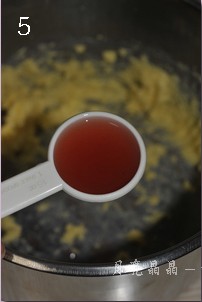 朗姆酒渍黑樱桃软曲奇