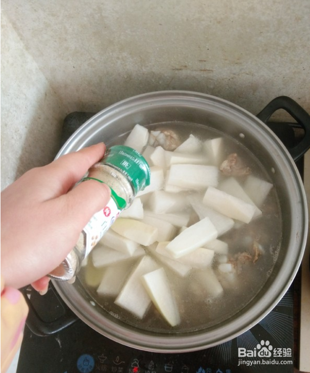 如何做出美味的萝卜排骨汤?