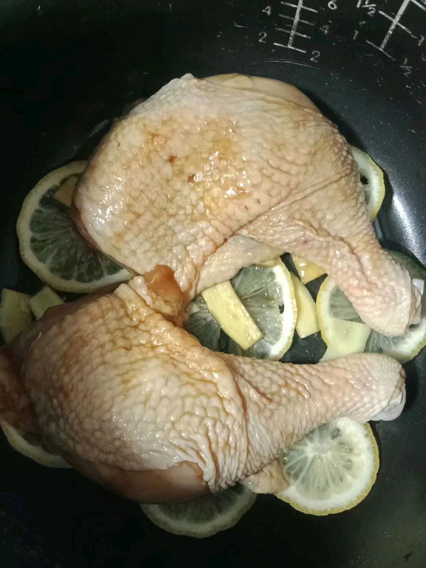 电饭煲柠檬鸡腿