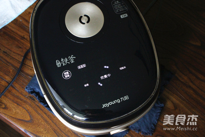 香菇蒸鸡腿的做法