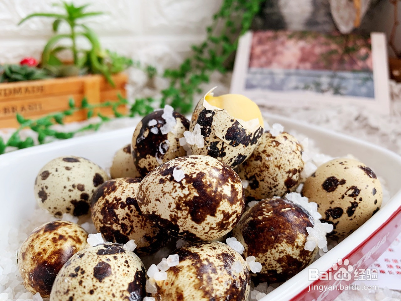 盐焗鹌鹑蛋的做法