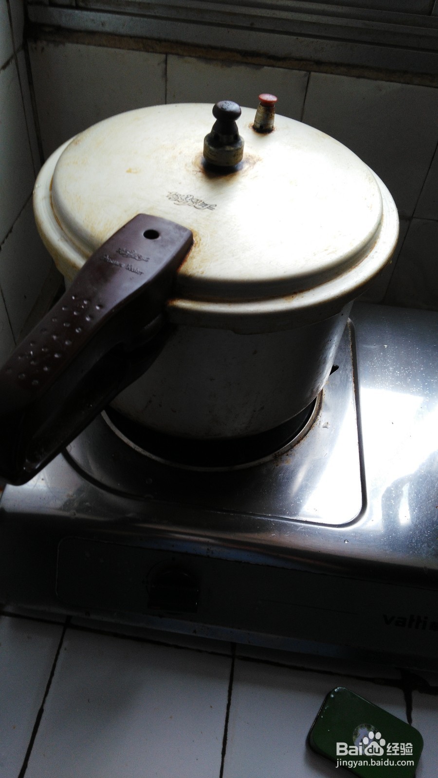 腊蹄子火锅的做法