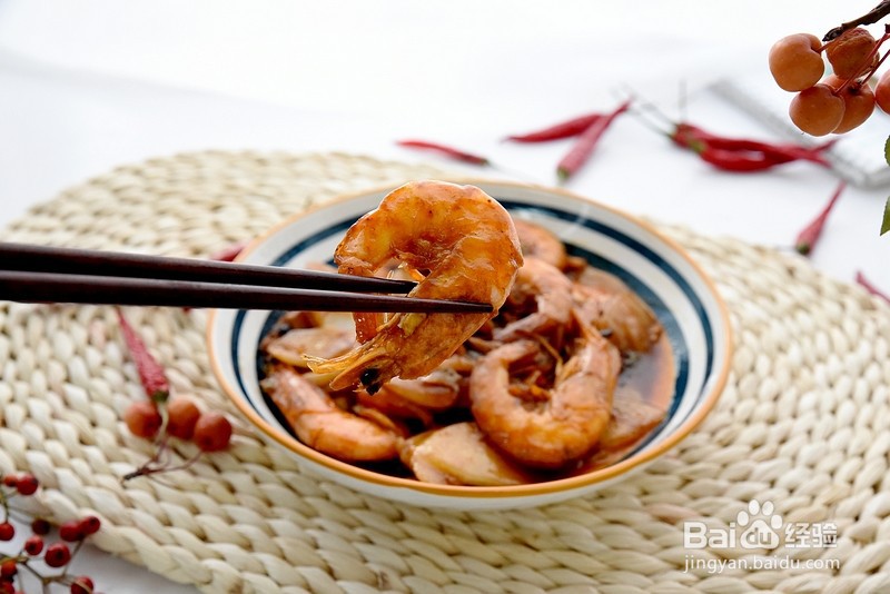 大虾怎么做好吃,年糕大虾的做法步骤