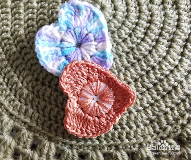 毛线装饰钮扣心形的钩编方法