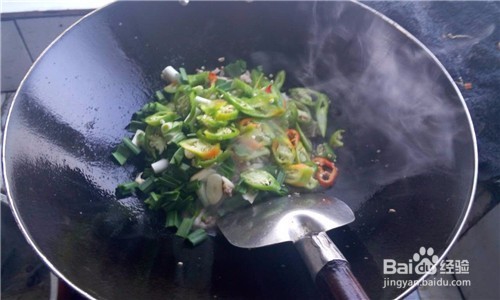 蒜香青椒肉丝的家常做法