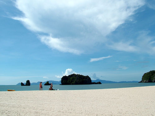 马来西亚兰卡威迷人海滩推荐