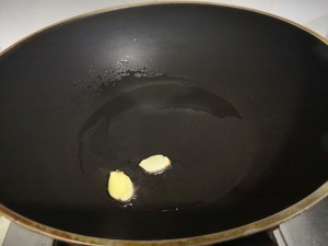 板栗焖鸡做法简介