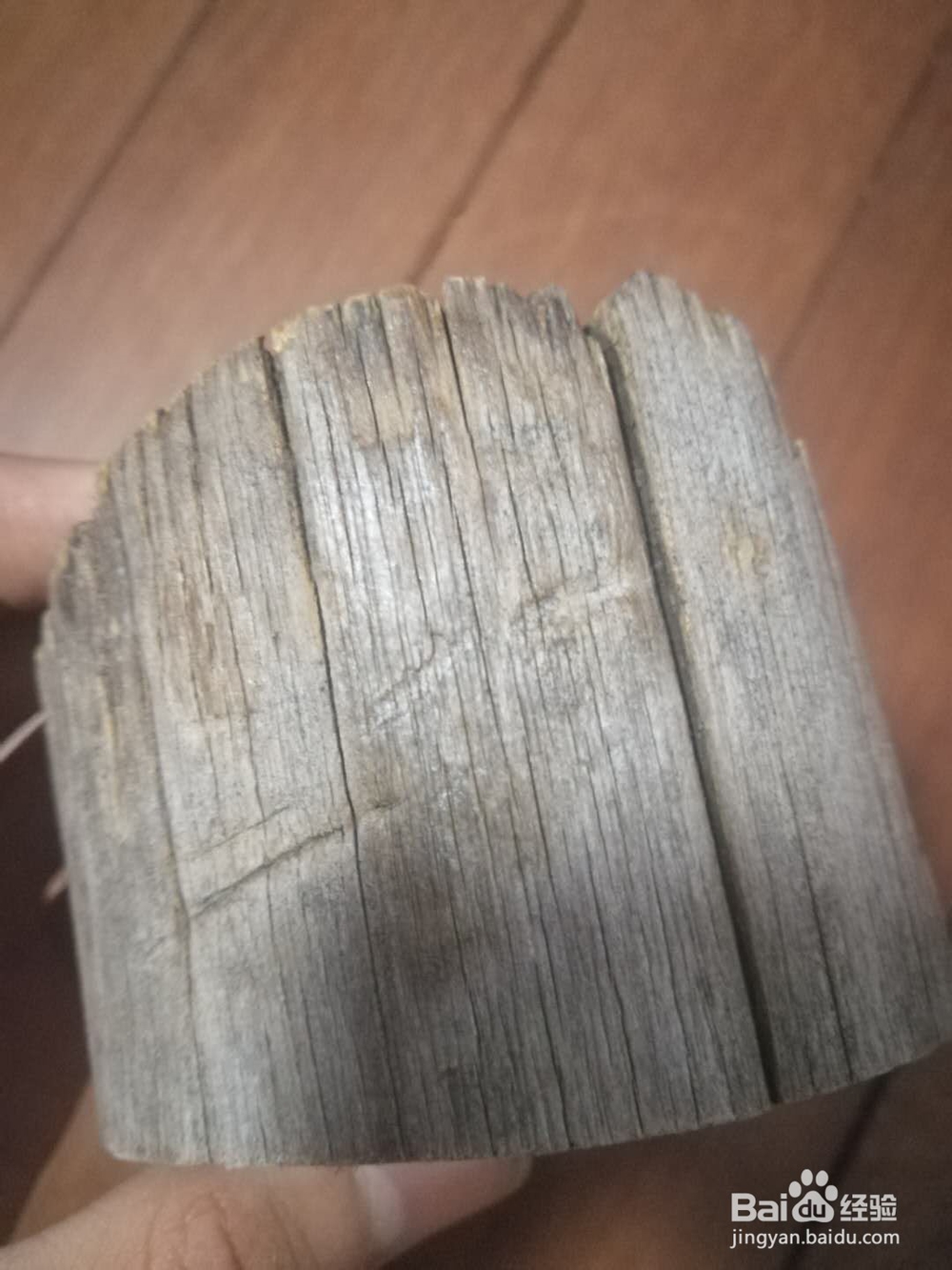 如何打磨枯树枝