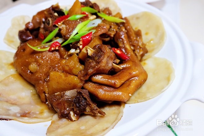 铁锅炖大鹅贴饼子