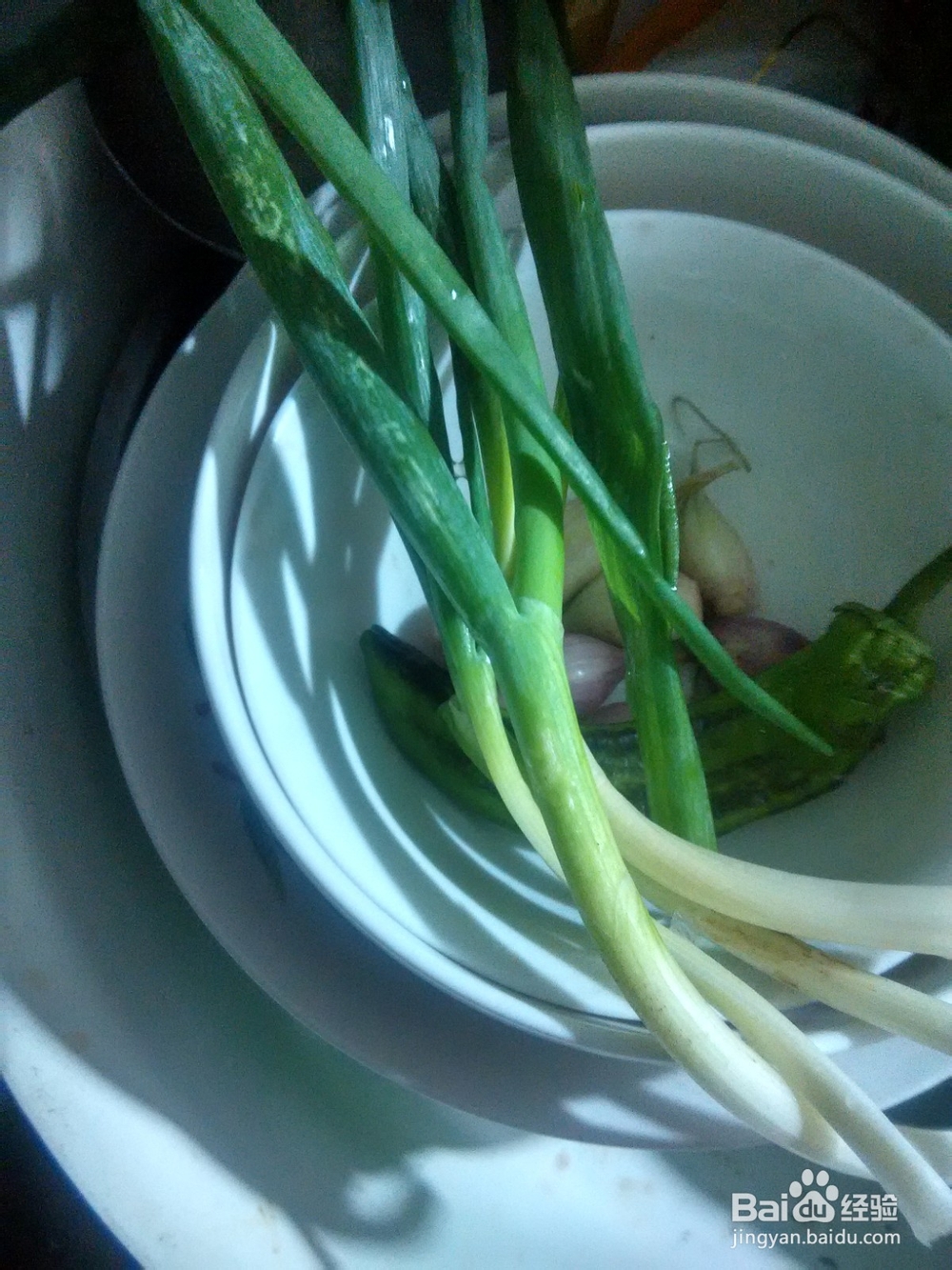 葱爆土豆片炒青椒丝