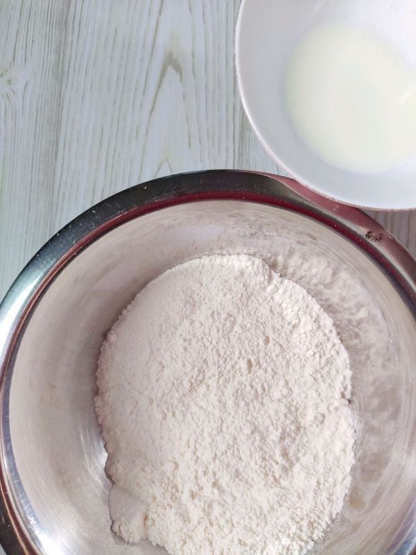 葡萄干黄油蛋糕