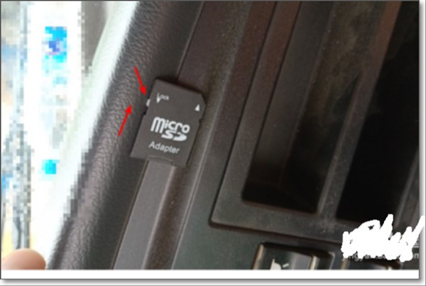 SD卡不能复制和粘贴文件;只能查看里面原有的文件。