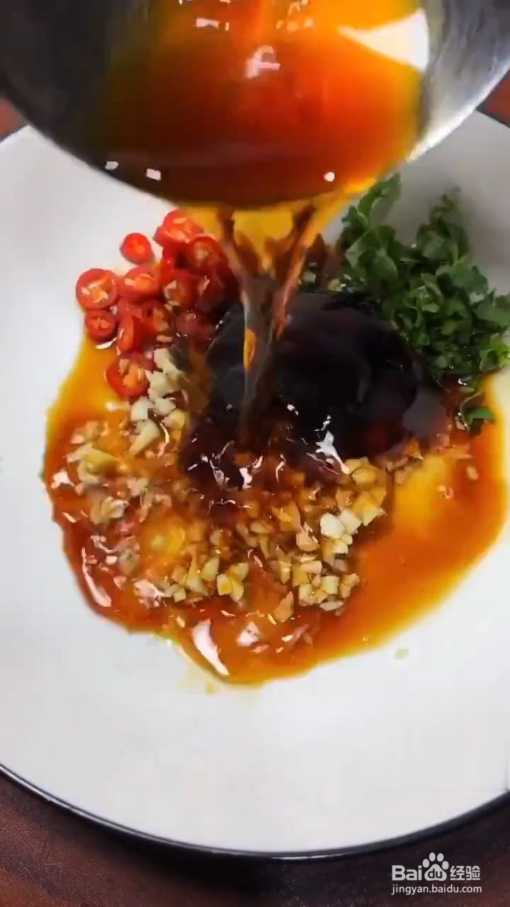 教你做巨好吃的皮蛋豆腐？