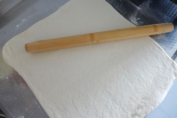 黑芝麻油盐花卷