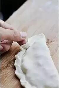 #美食#如何制作韭菜盒子