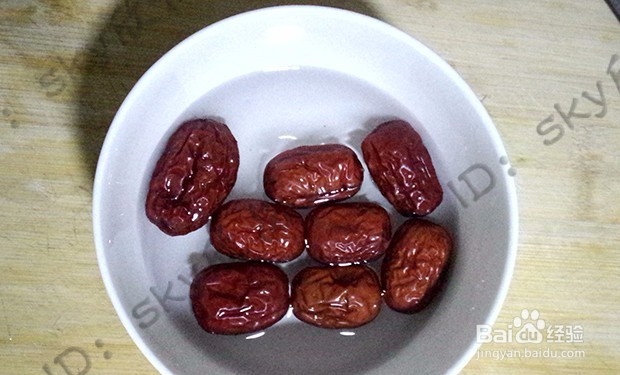 甜品——银耳莲子红枣粥
