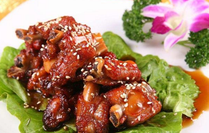 糖醋排骨可以加什么菜