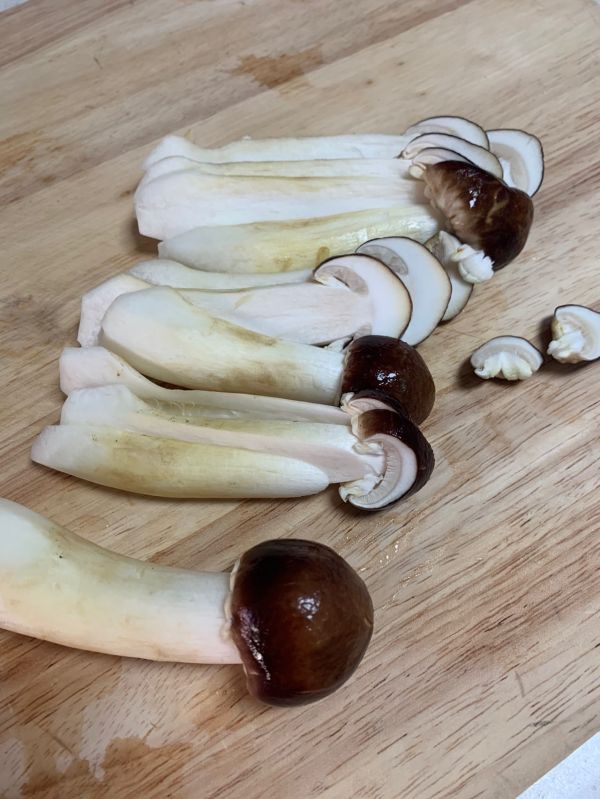 松茸竹笋土鸡汤