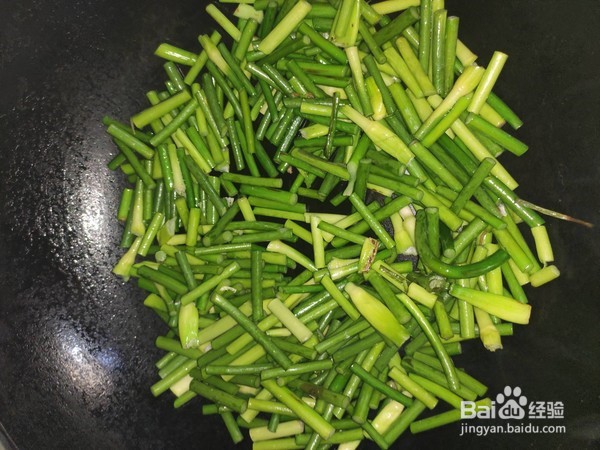 蒜薹炒鸡蛋的方法