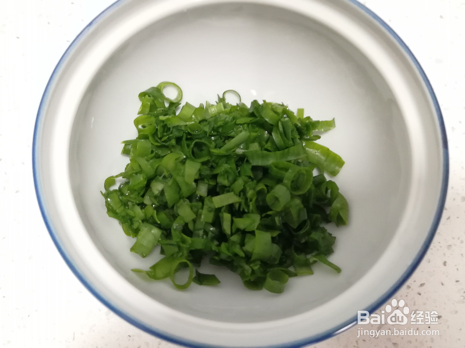 一次发酵的葱油花卷的做法