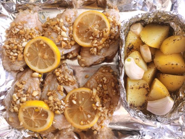 蒜香柠檬烤鸡翅