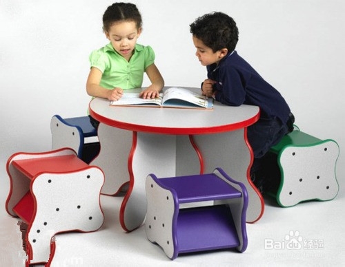 圣诞节回家了该怎么哄两个小孩