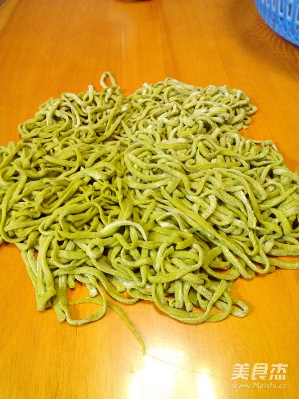 云耳鸡蛋炒面