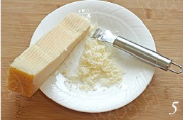 奶酪虾仁豆腐盒