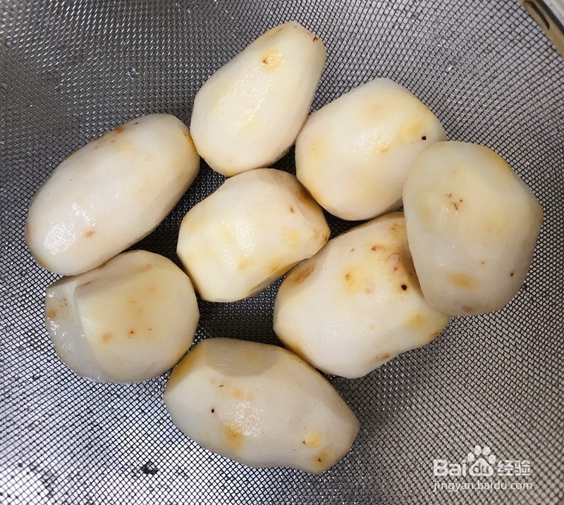 排骨芋头汤的做法