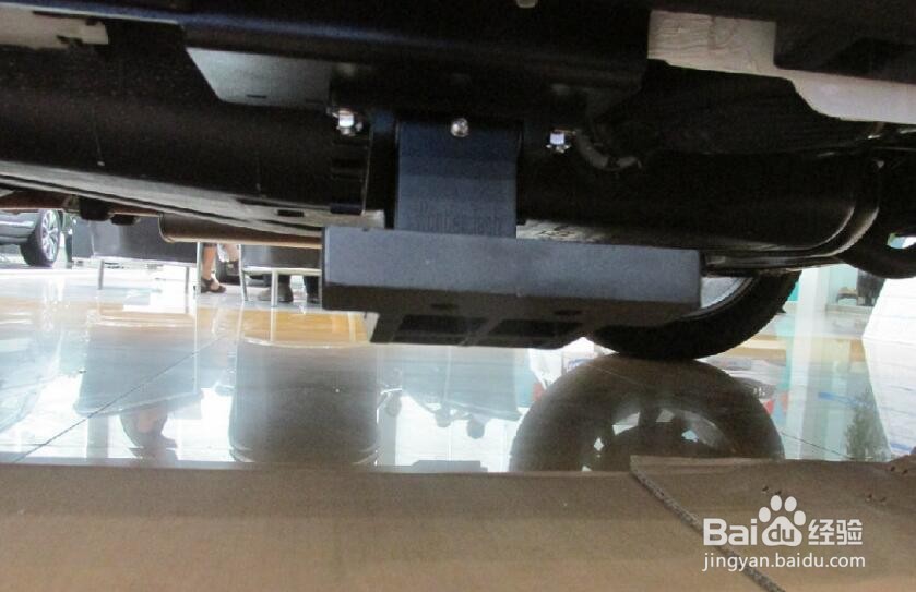吉利博越脚踏板怎么安装