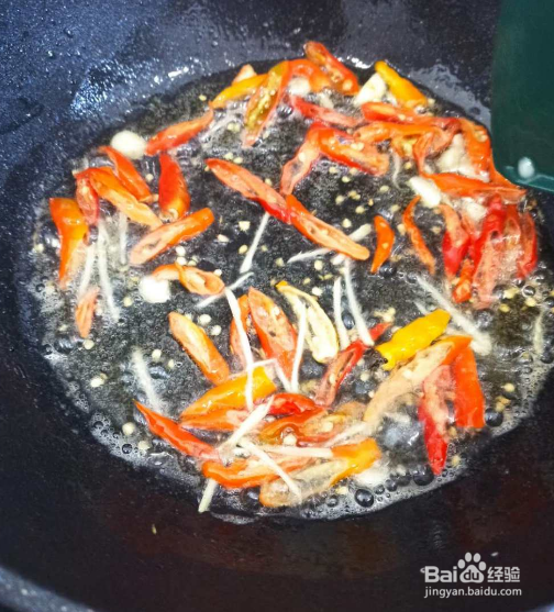 鱼香茄子:鲜香入味,比肉末茄子还好吃下饭