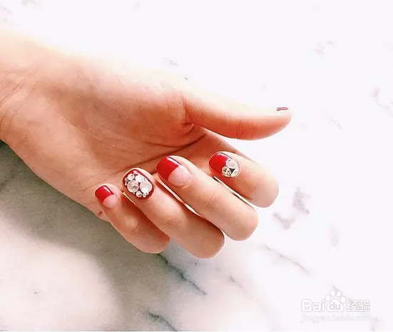 时尚美甲的方法