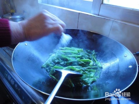 焖春菜的做法