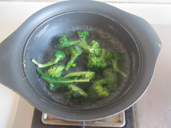 豆腐口蘑西兰花烩鱼丸