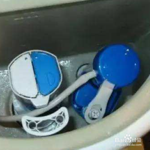 马桶按钮不回弹怎么修